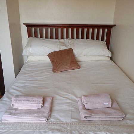 Room In Bungalow - Very Nice View With This Room Sneem Εξωτερικό φωτογραφία