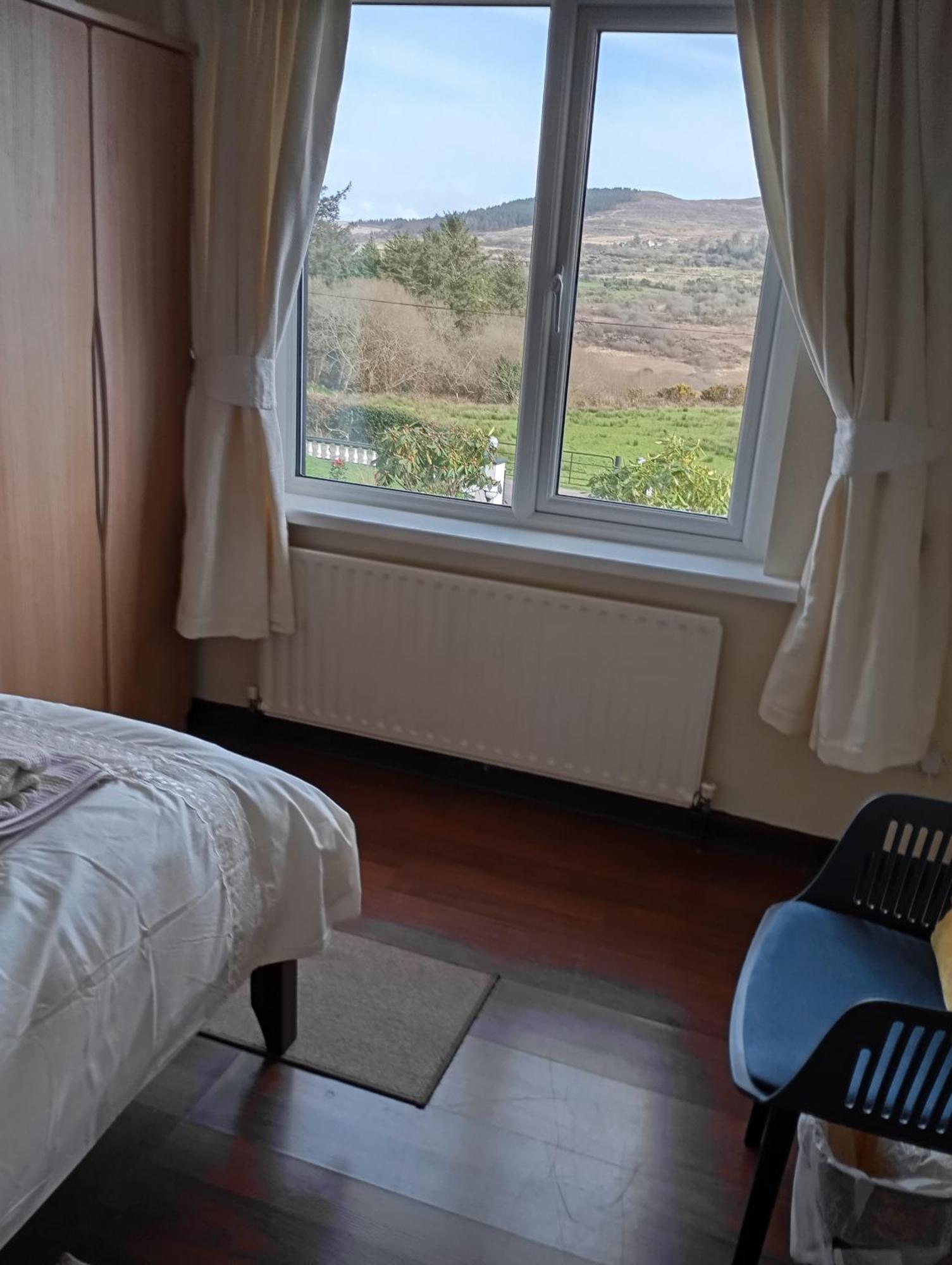 Room In Bungalow - Very Nice View With This Room Sneem Εξωτερικό φωτογραφία